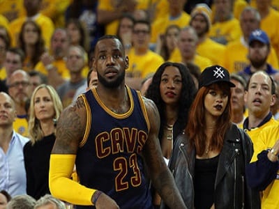 Rihanna intéressée par le basketteur LeBron James ?...Photos