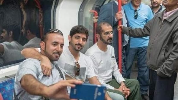 Le roi de Dubaï, Cheikh Mohammed et le prince aperçus dans le métro à Londres: PHOTOS+VIDÉO