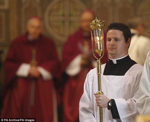 Une ancienne star de Manchester United devient diacre catholique: PHOTOS