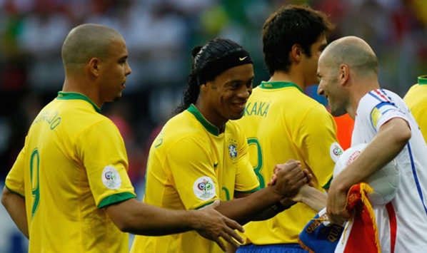 Zidane , Ronaldo et Ronadinho des joueurs de talent exceptionnel...Explications