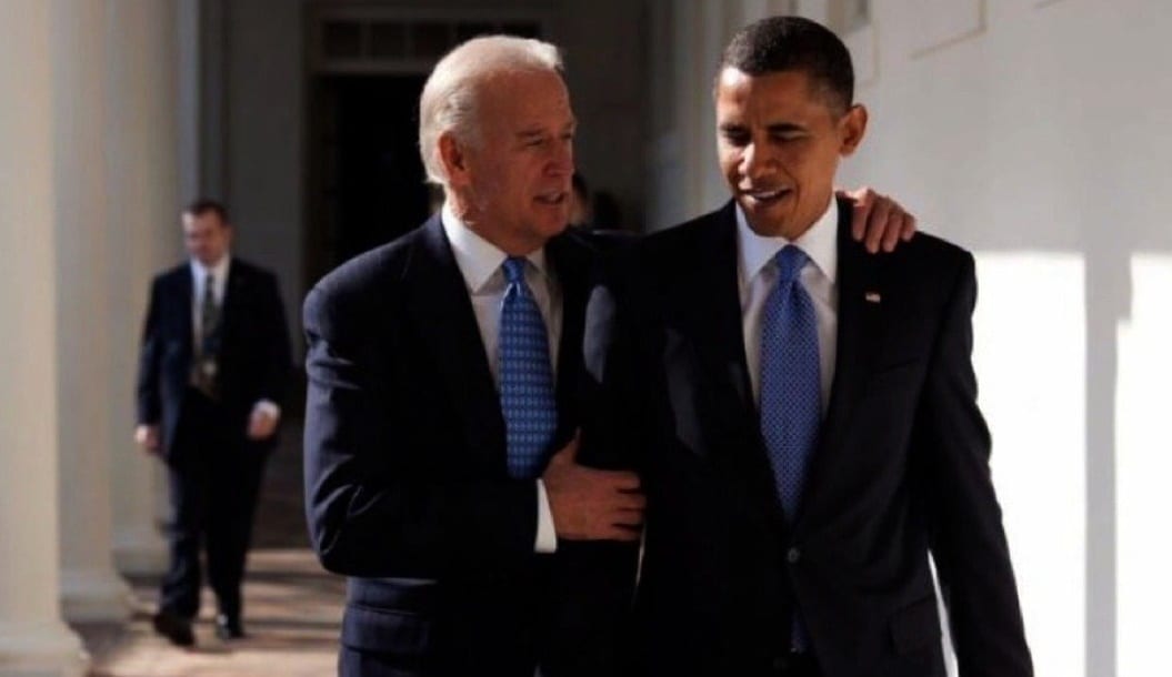 USA: Joe Biden en larmes pendant l'hommage que lui rend Barack Obama