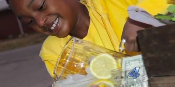 Inspiration: A six ans, A'Layah vend une limonade pas comme les autres