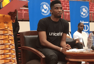 Cameroun : Samuel Eto’o ambassadeur de l’Unicef partage le sourire avec les enfants (Photos)
