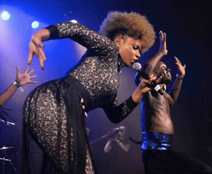 Vidéo- Yemi Alade offre un show triomphal à Paris