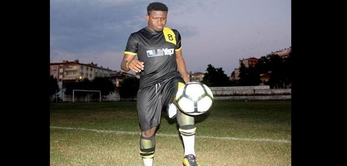 Turquie: un footballeur ghanéen reçoit de l'huile d'olive comme prime de transfert (Photos)