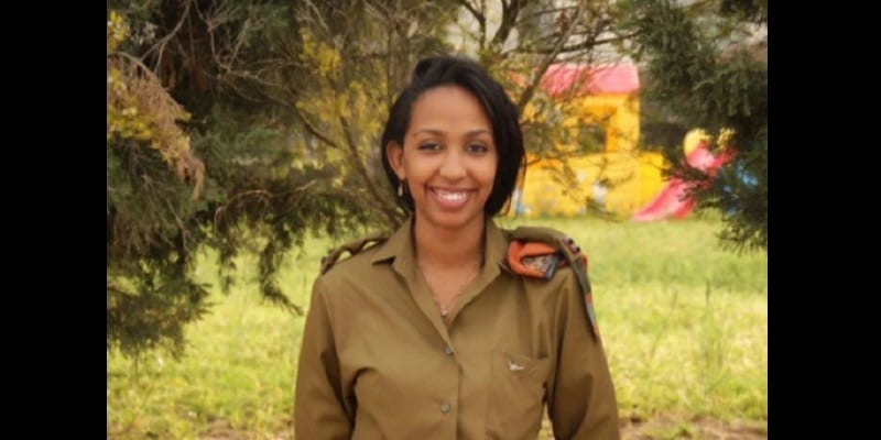 Découvrez la première et seule femme africaine à servir dans l'armée israélienne (photos)
