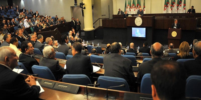 algerie–une-loi-contre-la-violence-faite-aux-femmes-enerve-les-conservateurs
