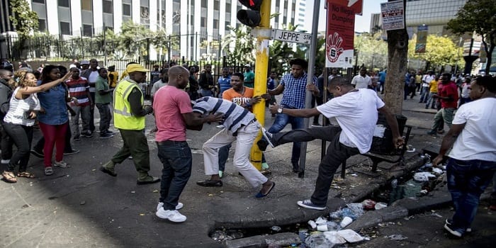 7777395874_000-par8148302