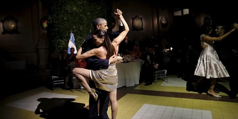 us-president-barack-obama-dances-tango-during-a-state-dinner-hosted-by-argentina_16x9_WEB