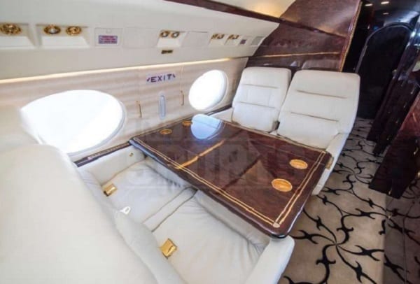 Floyd Mayweather s'achète son deuxième jet privé, et c'est du lourd: PHOTO