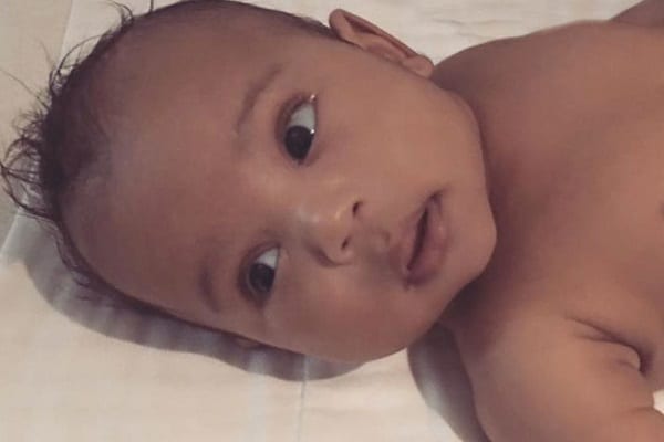 Kim Kardashian publie les photos de son ''mignon bébé''… photos