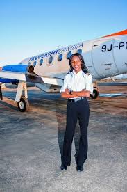 Inspiration: à 19 ans, elle devient la plus jeune pilote d'avion de Zambie (photos)