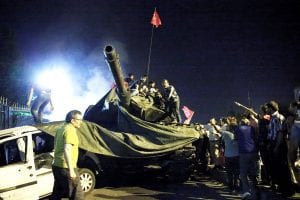 Coup d'état en Turquie : la tentative de l’armée échoue, le bilan est catastrophique (photos)