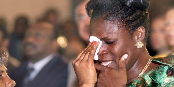 Simone-Gbagbo-ancienne-premiere-dame-femme-cote-ivoire-pleure