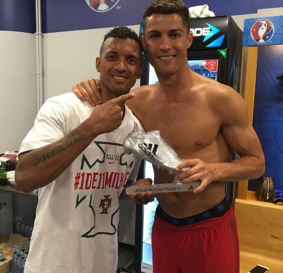 Un beau cadeau que Ronaldo a offert à son coéquipier Nani (photo)