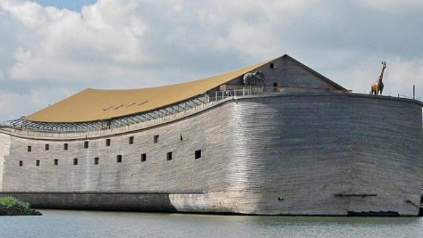 Une énorme réplique de l'arche de Noé construite dans le  Kentucky: PHOTOS