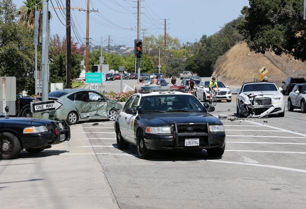 Kris Jenner impliqué dans un accident de voiture avec sa Rolls-Royce (Photos)