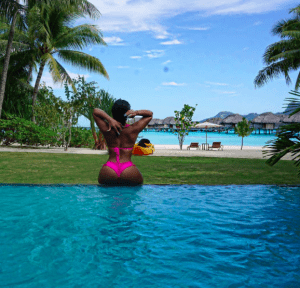 Découvrez les plus beaux clichés des vacances d'Usain Bolt et sa petite amie Kasi Benett