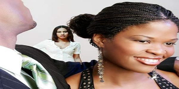 8 choses que vous faites quand votre copine vous surprend en pleine infidélité