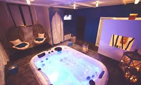 Quelques astuces pour pimenter votre vie de couple