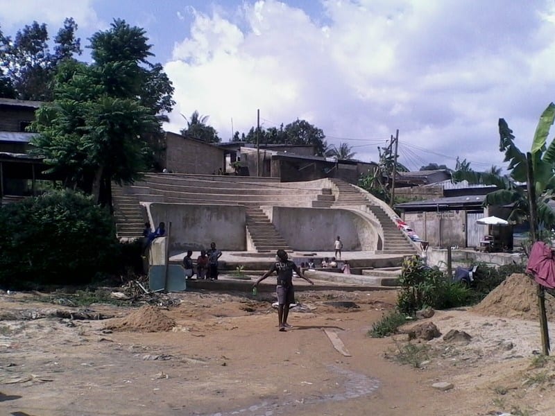 Cameroun: Il attrape un homme sur sa femme... découvrez son horrible réaction