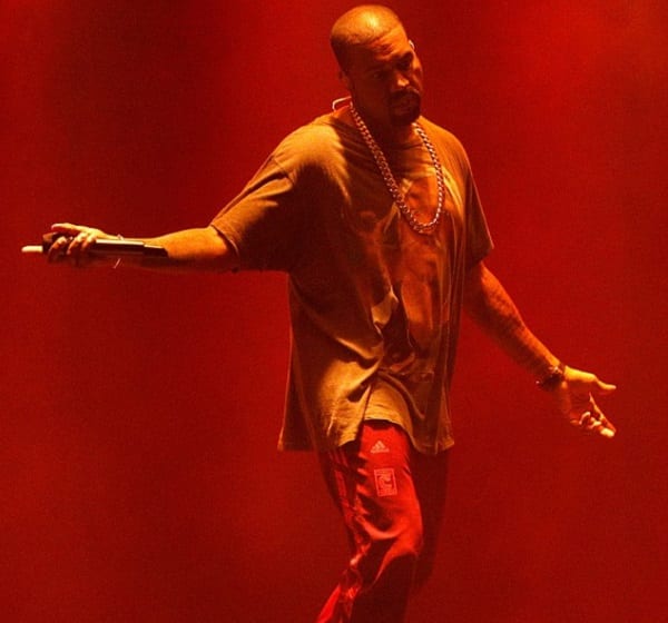 Kim Kardashian agressée par deux hommes armés dans un hôtel parisien