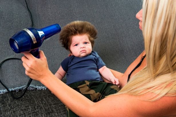 Ce bébé est devenu la nouvelle star sur internet...Découvrez les raisons