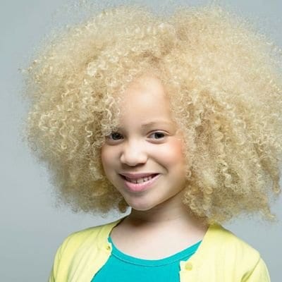 Ava Clarke: une véritable icône de beauté qui attire la convoitise des industries de la mode...Photos + vidéo