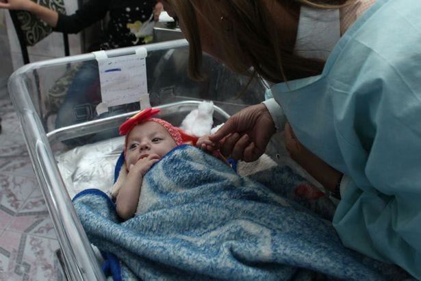 Elle poignarde son bébé de 2 mois pour l'épargner du cauchemar vécu en Syrie