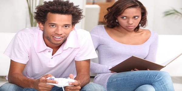 9 manières d'être attentionné sans étouffer votre partenaire