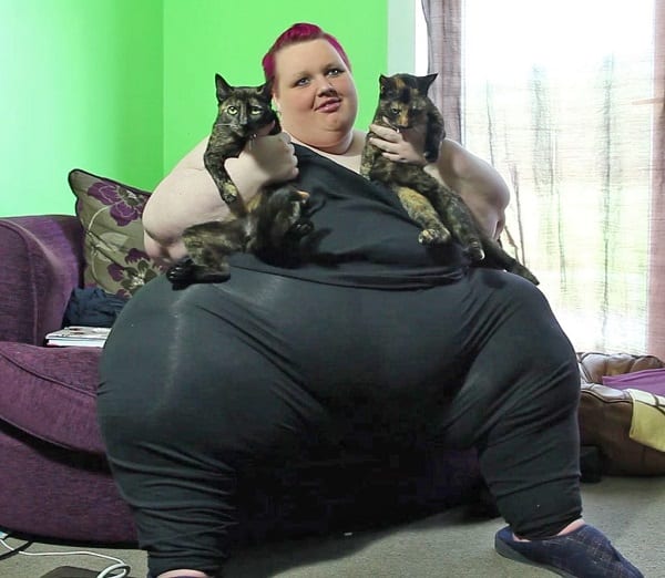La plus grosse femme britannique pesant 254 Kg larguée par son petit ami, après une perte de poids