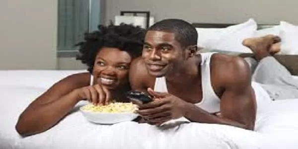 Voici 6 manières incroyables de faire rêver votre amour sans sortir de la maison