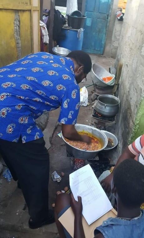 Ghana: découvrez pourquoi le maire d'Accra se livre à ces différentes tâches