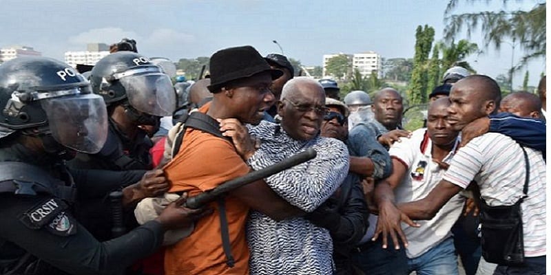 policiers-et-manifestants