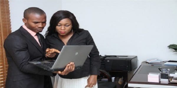 Voici 5 tactiques pour aborder une femme