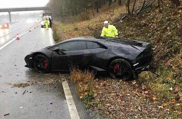 L'international ghanéen Jeffrey Schlupp endommage sa Lamborghini de 190,000£ dans un accident: PHOTOS