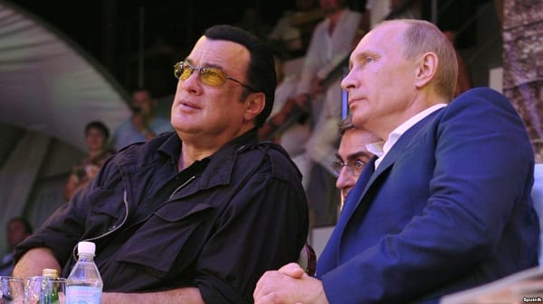 Vladimir Poutine accorde la nationalité russe à l'acteur américain Steven Seagal