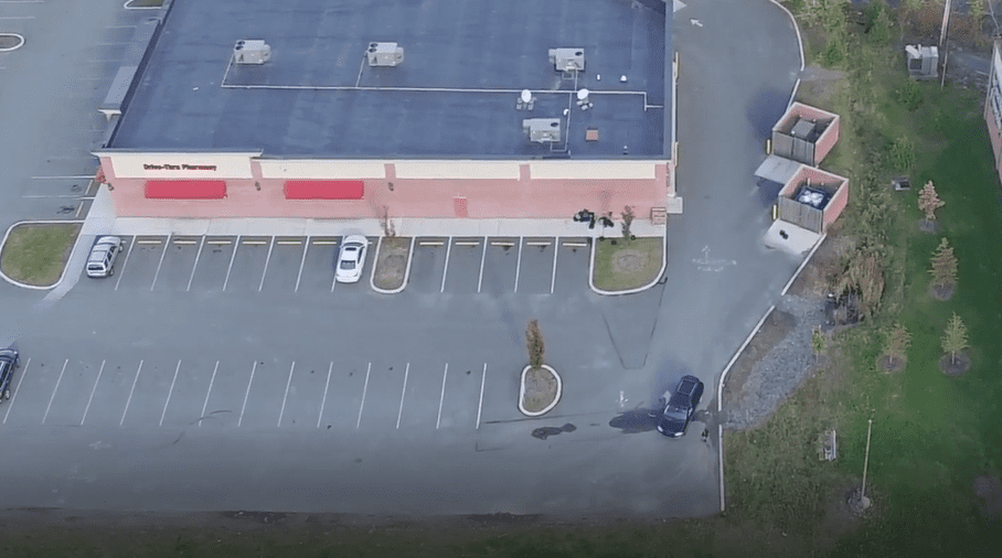 il-grille-sa-femme-avec-un-autre-homme-grace-a-son-drone