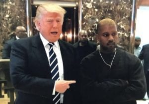 A peine sorti de l'hôpital, Kanye West rencontre Donald Trump (vidéo)