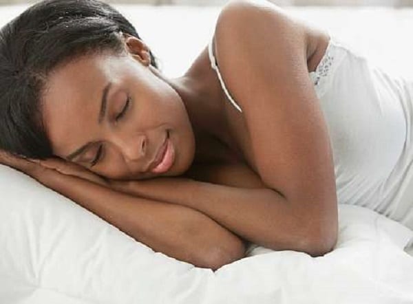 Cinq habitudes qui peuvent vous donner des rides