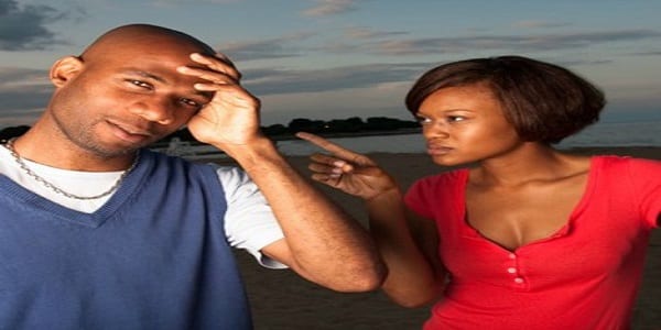 7 choses qui peuvent vous arriver quand vous êtes en couple avec une personne trop jalouse