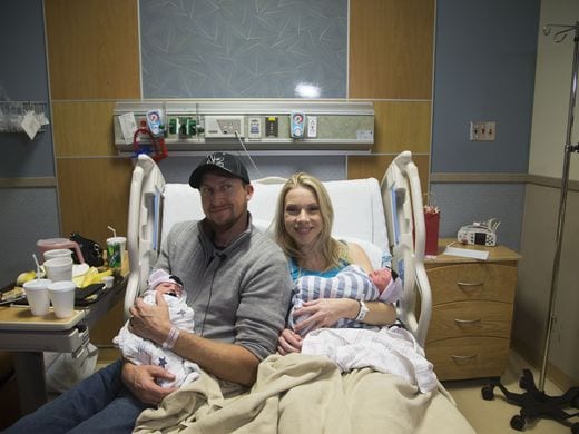 Ils sont jumeaux, mais pas nés la même année...Explications!