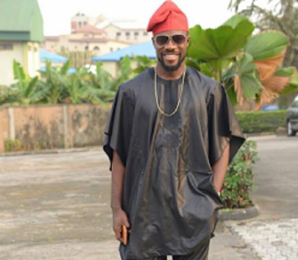 Messieurs, voici comment trouver votre épouse en 3 mois selon un politicien nigérian