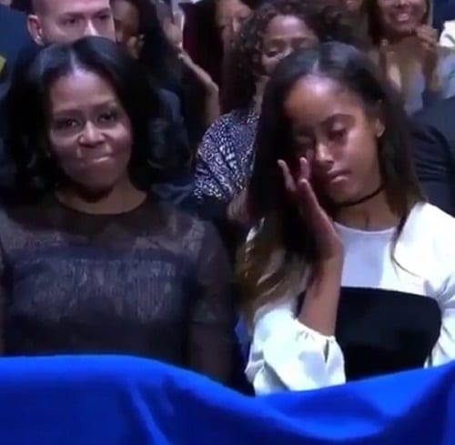 USA: Pourquoi Sasha Obama etait absente au discours d'adieux de son père