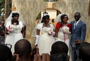 Centrafrique: Il épouse ses trois concubines en même temps devant le maire