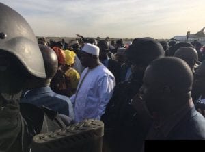 Gambie: Le nouveau président Adama Barrow est arrivé à Banjul
