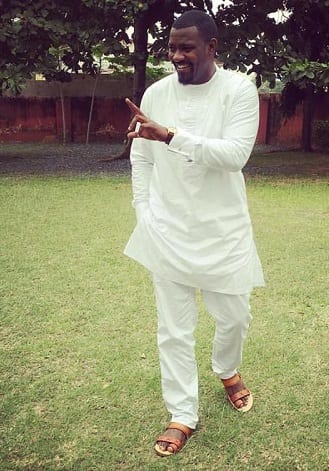 Messieurs, voici 6 Looks de l'acteur ghanéen John Dumelo à adopter pour faire plaisir à votre chérie