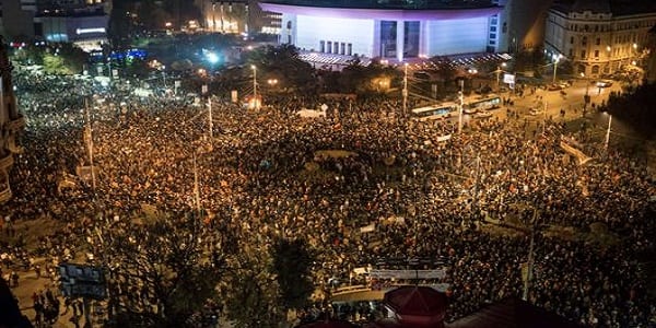 Roumanie: Des manifestations contre la dépénalisation de la corruption