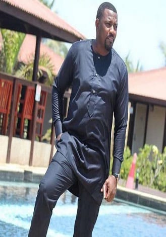 Messieurs, voici 6 Looks de l'acteur ghanéen John Dumelo à adopter pour faire plaisir à votre chérie