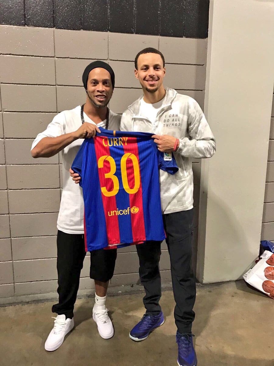 USA: les belles rencontres de Ronaldinho avec quelques joueurs de la NBA